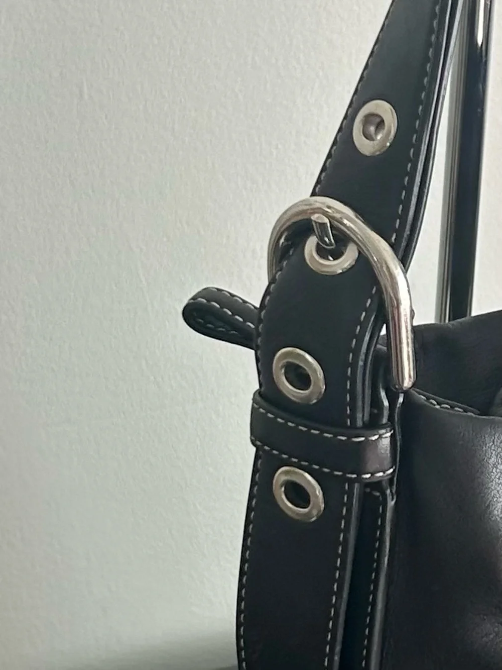 Vintage Y2K Coach Hamptons Black Leather Shoulder Bag